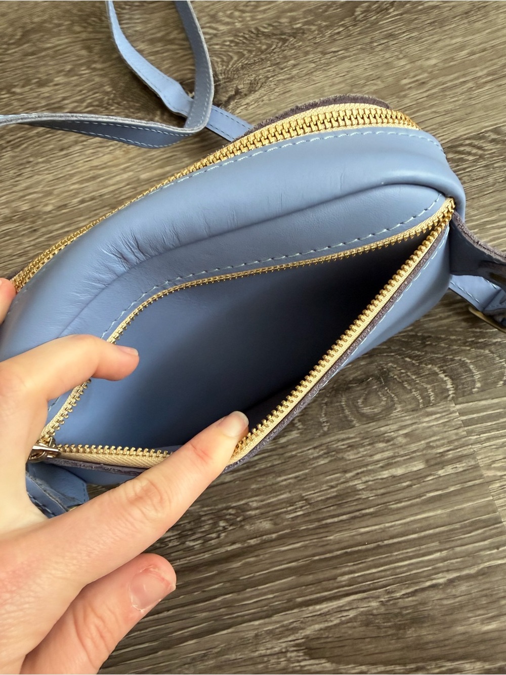Portland Leather Goods Scarlett Sling Bag - Picture 3 of 8
